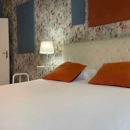 Central Suite Bed&Breakfast-2